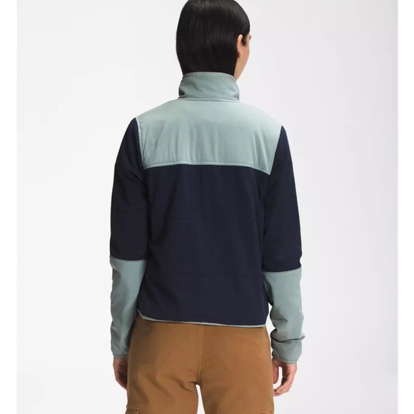 The North Face Mountain Pullover Womens Sweatshirt - Picture 2 of 11